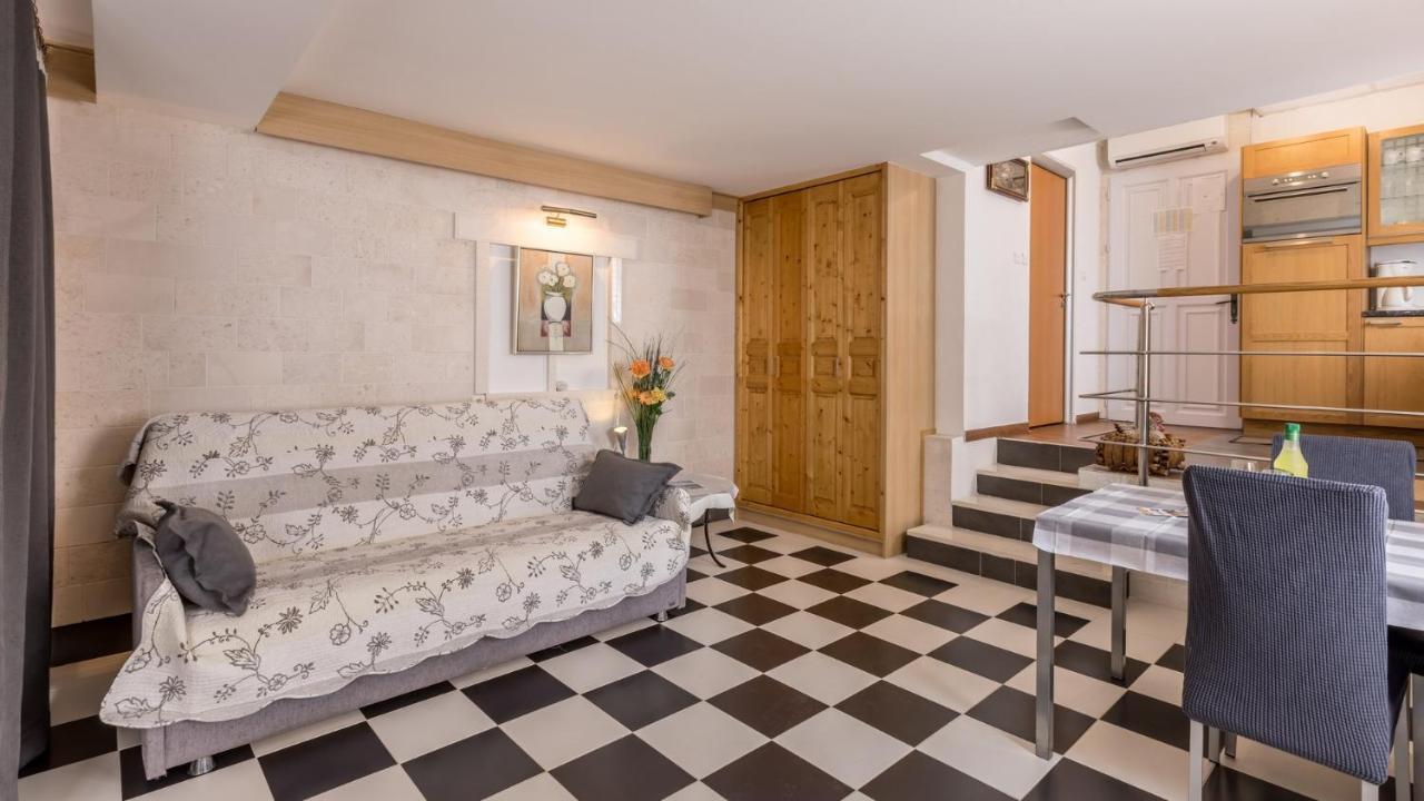 Apartments Katarina Трогир Екстериор снимка