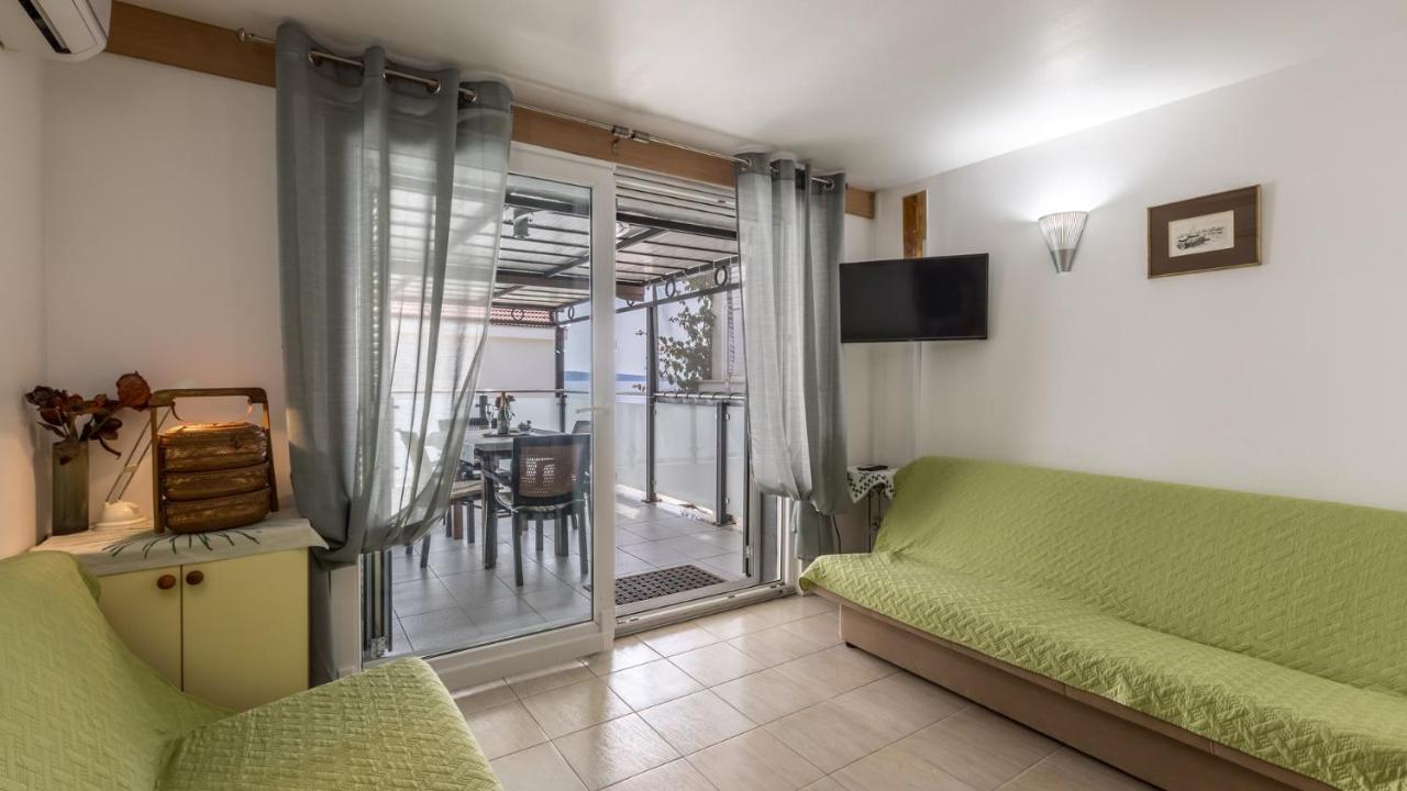 Apartments Katarina Трогир Екстериор снимка