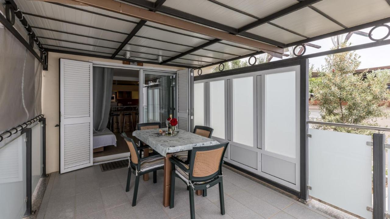 Apartments Katarina Трогир Екстериор снимка